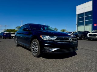 2021 Volkswagen Jetta Highline in Sainte-Julie, Quebec - 2 - w320h240px