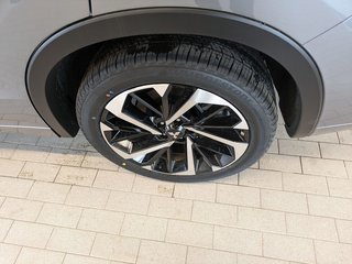 Outlander Plug-In Hybrid  2024 à Gatineau, Québec - 5 - w320h240px