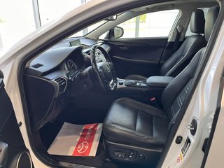 Lexus NX 200t  2017 à Rivière-du-Loup, Québec - 5 - w320h240px