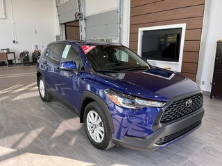 2022 Toyota Corolla Cross LE AWD in Rivière-du-Loup, Quebec - 2 - w320h240px