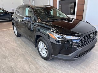 2023 Toyota Corolla Cross LE in Rivière-du-Loup, Quebec - 2 - w320h240px