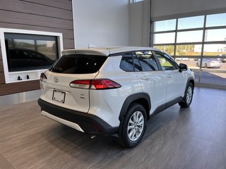 2023 Toyota Corolla Cross LE AWD in Rivière-du-Loup, Quebec - 3 - w320h240px