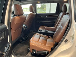 2018 Toyota Highlander Hybrid Limited in Rivière-du-Loup, Quebec - 6 - w320h240px