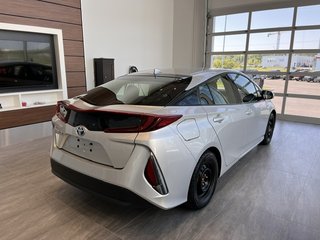 Toyota Prius Prime UPGRADE 2020 à Rivière-du-Loup, Québec - 3 - w320h240px