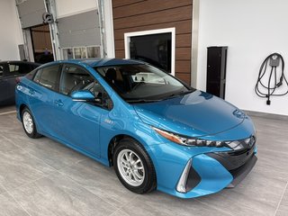 2020 Toyota Prius Prime base in Rivière-du-Loup, Quebec - 2 - w320h240px