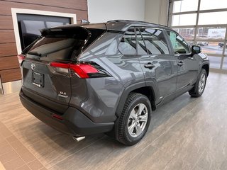 Toyota RAV4 Hybrid XLE 2024 à Rivière-du-Loup, Québec - 3 - w320h240px