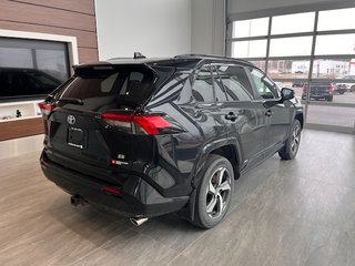 Toyota RAV4 Plug-in Hybrid SE AWD 2023 à Rivière-du-Loup, Québec - 3 - w320h240px