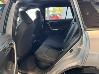 2021 Toyota RAV4 Prime SE AWD in Rivière-du-Loup, Quebec - 6 - w320h240px
