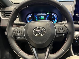 Toyota RAV4 Prime SE 2023 à Rivière-du-Loup, Québec - 5 - w320h240px