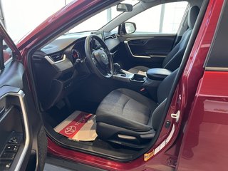 Toyota RAV4 LE AWD 2019 à Rivière-du-Loup, Québec - 5 - w320h240px