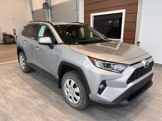 2021 Toyota RAV4 Hybrid XLE in Rivière-du-Loup, Quebec - 2 - w320h240px