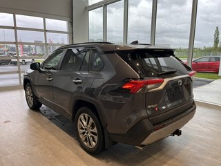 Toyota RAV4 Limited 2022 à Rivière-du-Loup, Québec - 4 - w320h240px