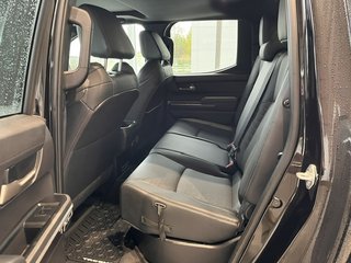 2024 Toyota Tacoma DOUBLE CAB AT in Rivière-du-Loup, Quebec - 6 - w320h240px
