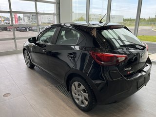 Toyota Yaris Hatchback BASE 2020 à Rivière-du-Loup, Québec - 4 - w320h240px
