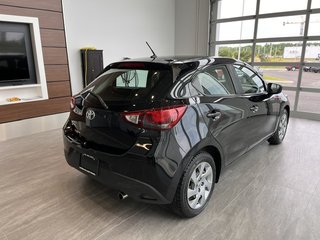 Toyota Yaris Hatchback BASE 2020 à Rivière-du-Loup, Québec - 3 - w320h240px