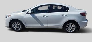 2013  Mazda3 GS-SKY