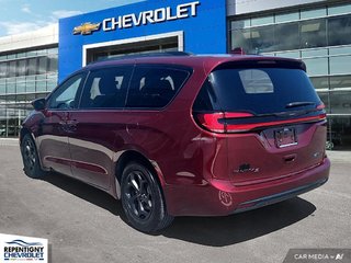 2022 Chrysler Pacifica Hybrid Touring  S  HYBRID PLUG IN in Charlemagne, Quebec - 4 - w320h240px