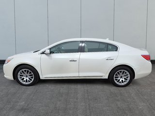 2013 Buick LaCrosse Base in Rivière-du-Loup, Quebec - 5 - w320h240px