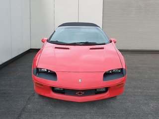 1995 Chevrolet Camaro in Rivière-du-Loup, Quebec - 5 - w320h240px