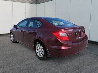 2012 Honda Civic LX in Rivière-du-Loup, Quebec - 4 - w320h240px