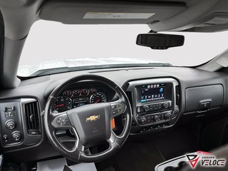 2017 Chevrolet Silverado 1500 LT *SIEGES CHAUFFANTS, AWD, V8 in Riviere-du-Loup, Quebec - 6 - w320h240px