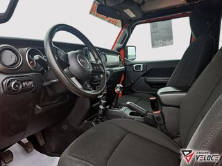 Jeep Wrangler Sport *MANUEL, AIR CLIMATISÉ, 2 PORTES* 2018 à Rivière-du-Loup, Québec - 6 - w320h240px