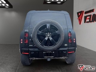 2022 Land Rover Defender *X DYNAMIC-SE CUIR HYBRIDE in Riviere-du-Loup, Quebec - 5 - w320h240px
