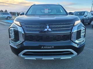 Mitsubishi Outlander Plug-In Hybrid GT 2025 à Rivière-du-Loup, Québec - 2 - w320h240px
