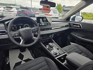 Mitsubishi Outlander Plug-In Hybrid LE 2025 à Rivière-du-Loup, Québec - 6 - w320h240px