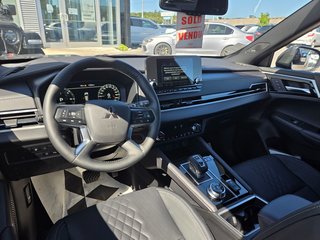 Mitsubishi Outlander Plug-In Hybrid GT NOIR 2025 à Rivière-du-Loup, Québec - 6 - w320h240px