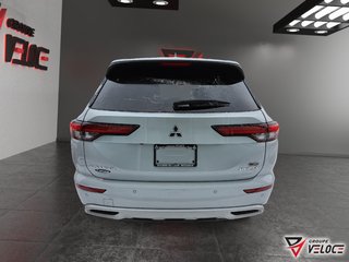 2025 Mitsubishi Outlander Plug-In Hybrid SE in Riviere-du-Loup, Quebec - 5 - w320h240px