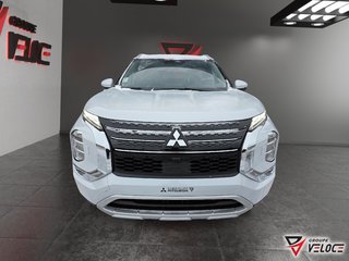 2025 Mitsubishi Outlander Plug-In Hybrid SE