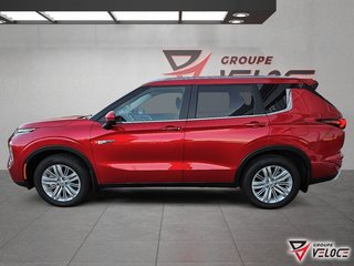 Mitsubishi Outlander Plug-In Hybrid SE 2025