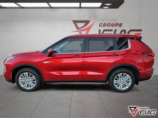 2025 Mitsubishi Outlander Plug-In Hybrid SE in Riviere-du-Loup, Quebec - 4 - w320h240px