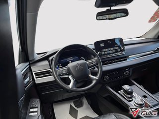 Mitsubishi Outlander SEL 2023 à Rivière-du-Loup, Québec - 6 - w320h240px