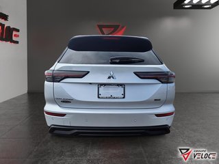 Mitsubishi Outlander ES S-AWC 2025 à Rivière-du-Loup, Québec - 5 - w320h240px