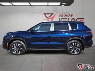 Mitsubishi Outlander LE 2025