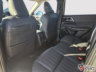 2026 Mitsubishi Outlander SEL in Riviere-du-Loup, Quebec - 6 - w320h240px