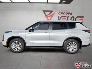 2026 Mitsubishi Outlander ES in Riviere-du-Loup, Quebec - 3 - w320h240px