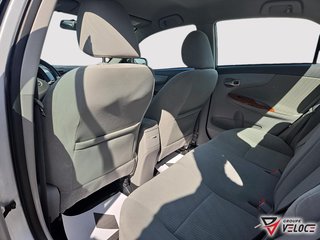 Toyota Corolla LE *AUTOMATIQUE, AIR CLIMATISÉ, TISSU* 2010 à Rivière-du-Loup, Québec - 6 - w320h240px