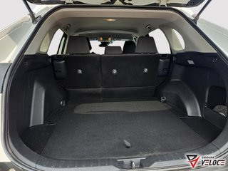 Toyota RAV4 LE *AWD, SIÈGES CHAUFFANTS, TISSU* 2019 à Rivière-du-Loup, Québec - 6 - w320h240px