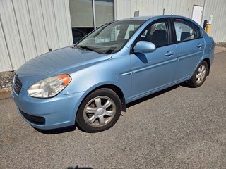 Hyundai Accent GL,AUTOMATIQUE 2006 à Riviere-Du-Loup, Québec - 2 - w320h240px