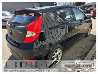 2013 Hyundai Accent L,AUTOMATIQUE in Riviere-Du-Loup, Quebec - 5 - w320h240px