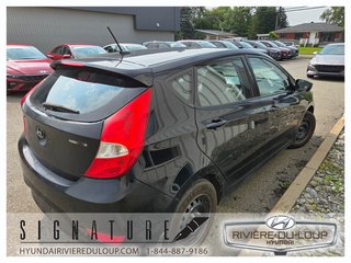 Hyundai Accent L ,MANUEL 2016 à Riviere-Du-Loup, Québec - 5 - w320h240px