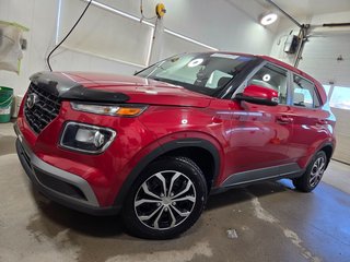 Hyundai Venue ESSENTIEL,SIEGES CHAUFFANT 2023 à Riviere-Du-Loup, Québec - 2 - w320h240px