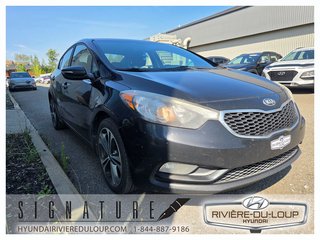 Kia Forte SX/AC/SIEGE CHAUFFANT 2014 à Riviere-Du-Loup, Québec - 4 - w320h240px