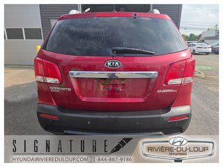 2012 Kia Sorento LX,AWD in Riviere-Du-Loup, Quebec - 6 - w320h240px