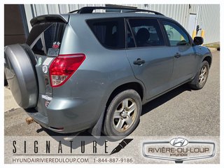 Toyota RAV4 BASE,AWD, 2008 à Riviere-Du-Loup, Québec - 5 - w320h240px