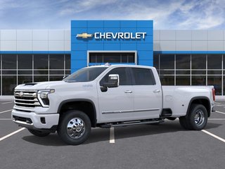 2026 Chevrolet Silverado 3500 HD HIGH COUNTRY DRW in Cowansville, Quebec - 2 - w320h240px