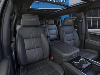 2026 Chevrolet Suburban High Country in Cowansville, Quebec - 6 - w320h240px